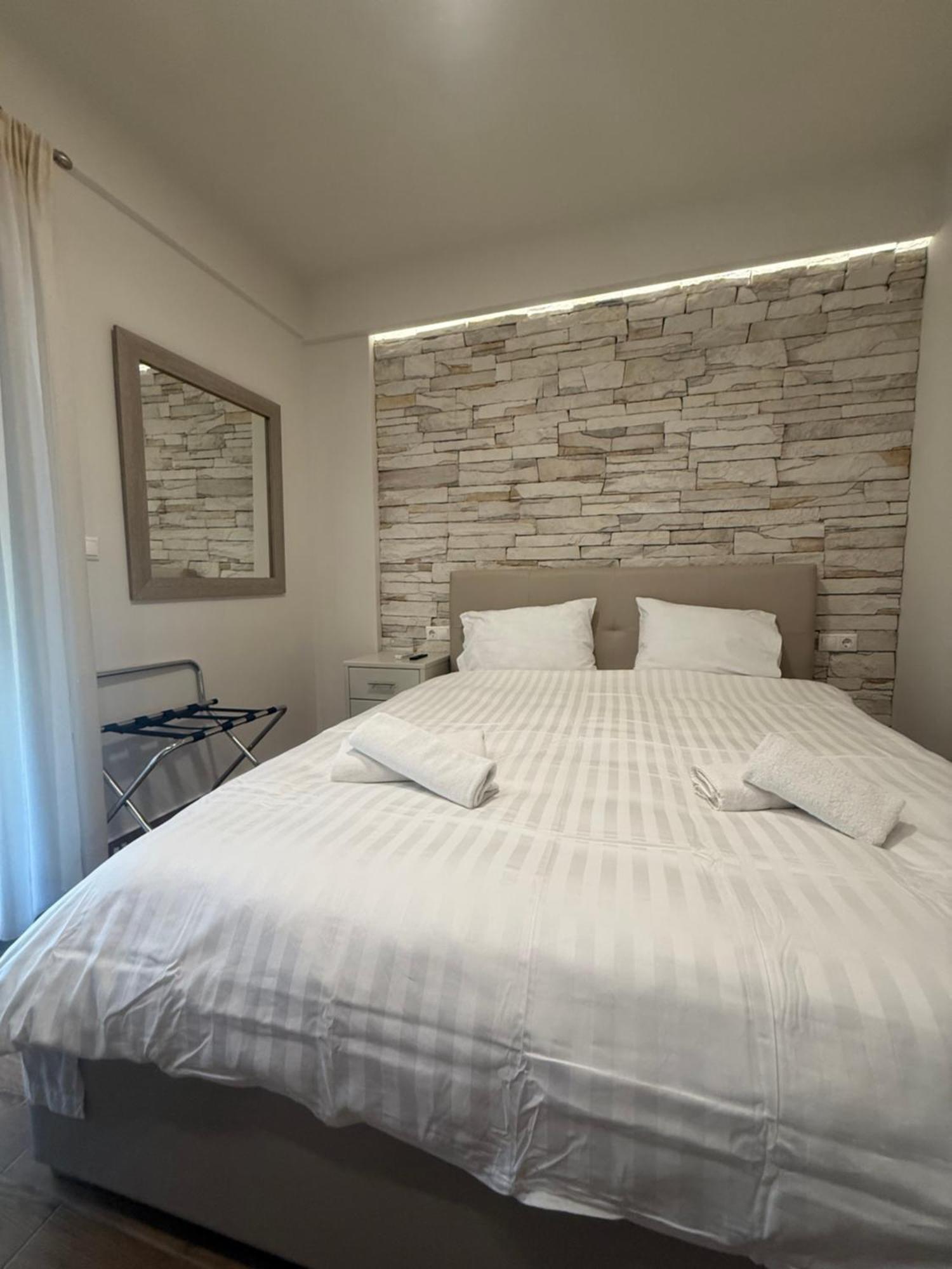 Aqua Mare Luxury Apartments Paralia Katerinis Exterior photo